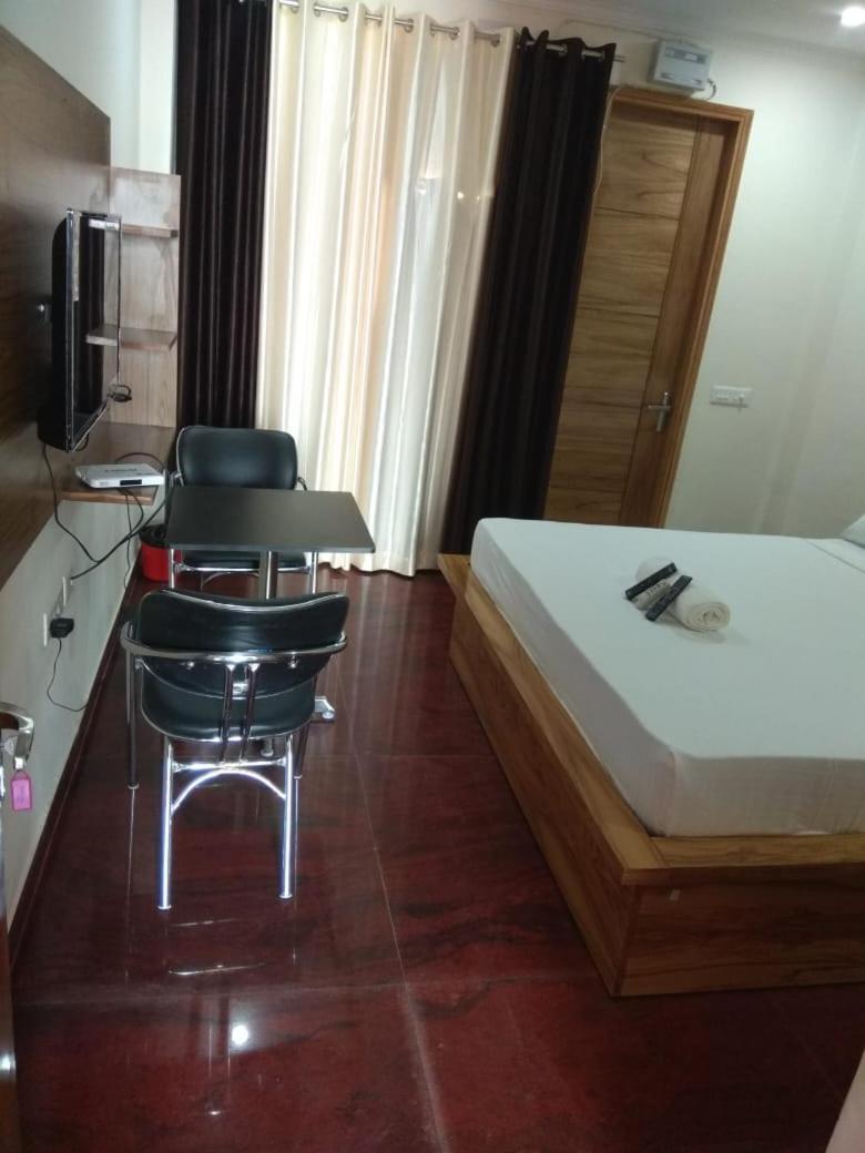 Hotel Marigold Νέο Δελχί Εξωτερικό φωτογραφία